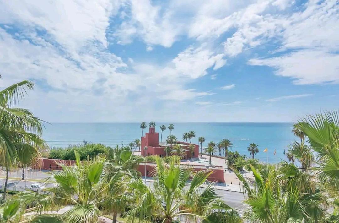 El Estudio De La Playa Benalbeach Holidays Paradise Бенальмадена Экстерьер фото