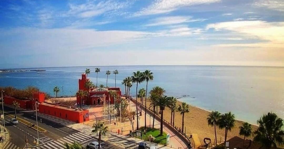 El Estudio De La Playa Benalbeach Holidays Paradise Бенальмадена Экстерьер фото
