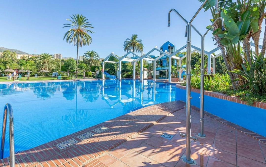 El Estudio De La Playa Benalbeach Holidays Paradise Бенальмадена Экстерьер фото